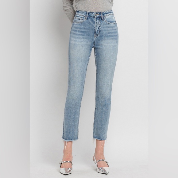 VERVET BY FLYING MONKEY Denim - NWOT Super High Rise Slim Straight Crop Jeans from Vervet by Flying Monkey